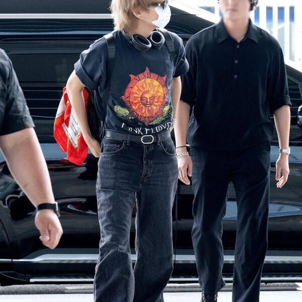 [Dispatch] Taehyung Incheon Airport departure photos - 120623