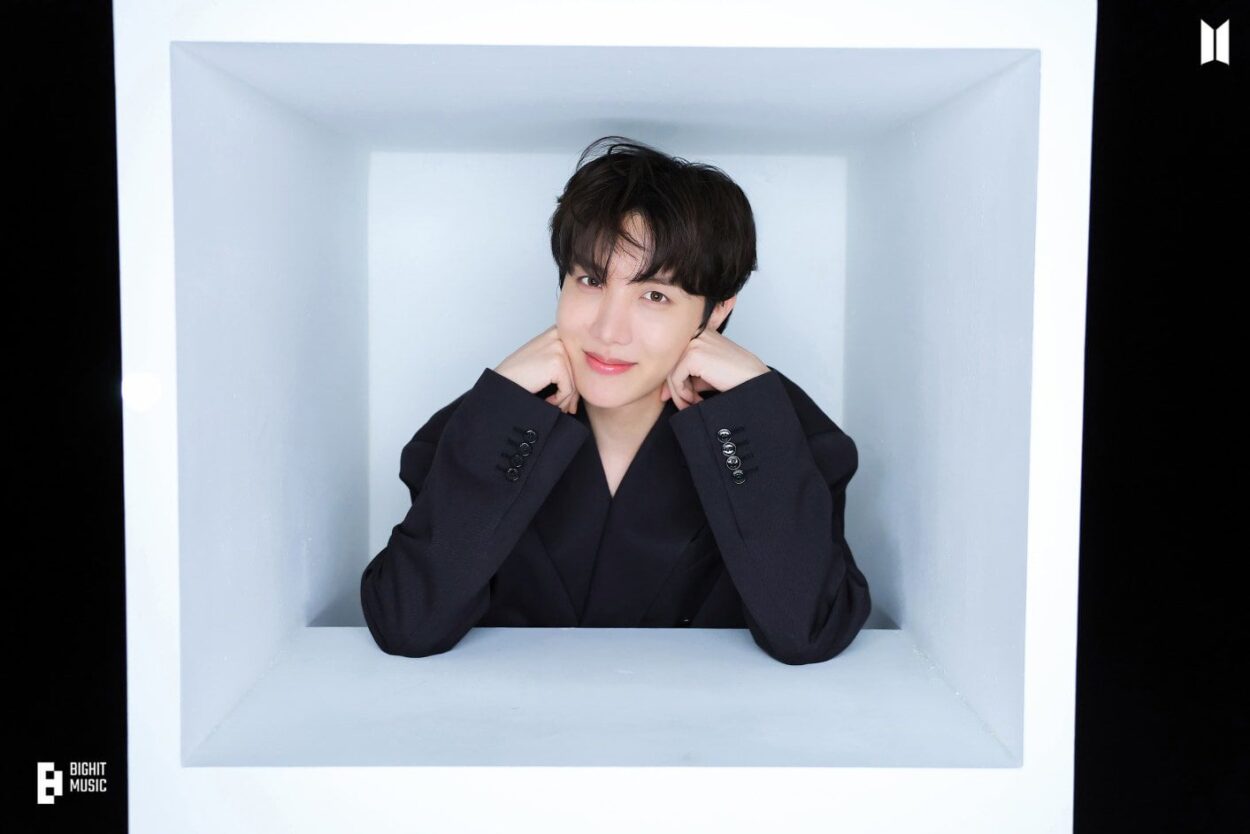 230819 j-hope 'Jack In The Box (HOPE Edition)' Jacket Photo Sketch