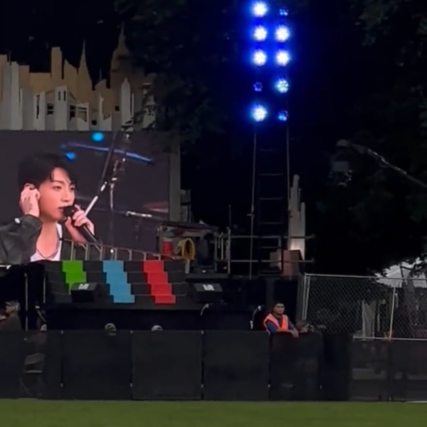 Army records a spoiler from the Global Citizen soundcheck