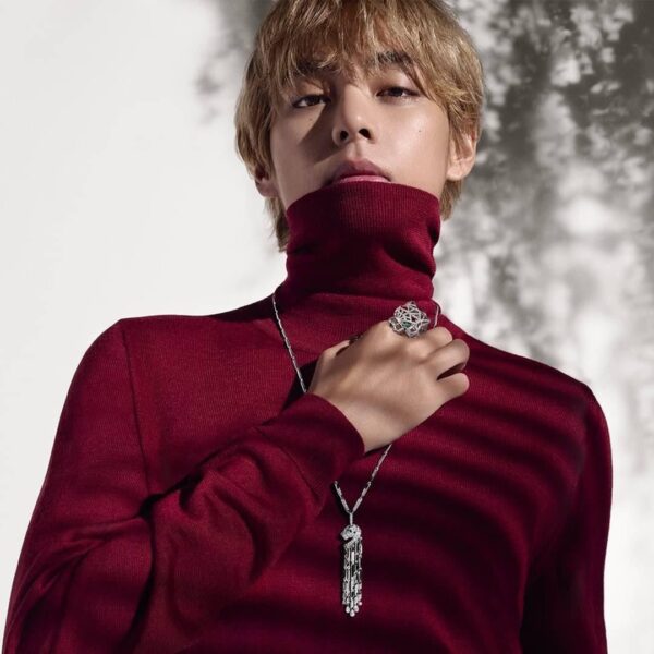 Cartier Thailand LINE Post feat. Taehyung - 010923