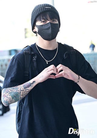 [KMedia] Jungkook Incheon Airport departure photos - 050923