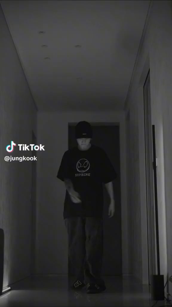 Jungkook TikTok 211023