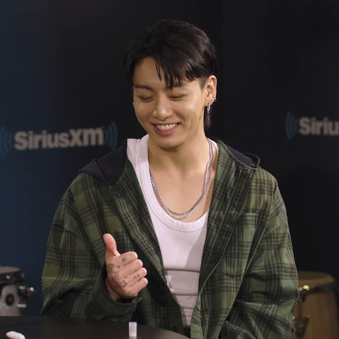 231004 SiriusXM: Jungkook stopped by and chatted with Michael Tam about all things 3D, teased GOLDEN, and more — all while building a 3D 🐰 Interview coming soon!
