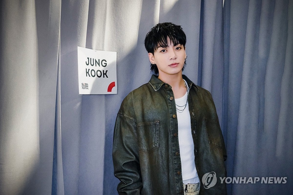 231016 Yonhap News: BTS Jungkook's solo album to be led by 'Standing Next to You'