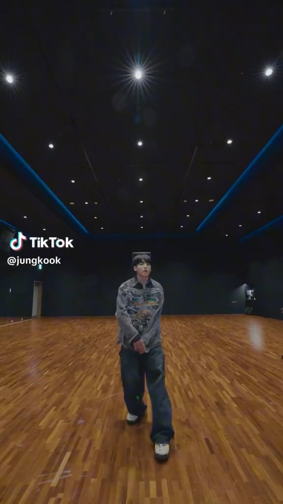 Jungkook with NewJeans on TikTok: ‘3D’ Dance Challenge - 151023