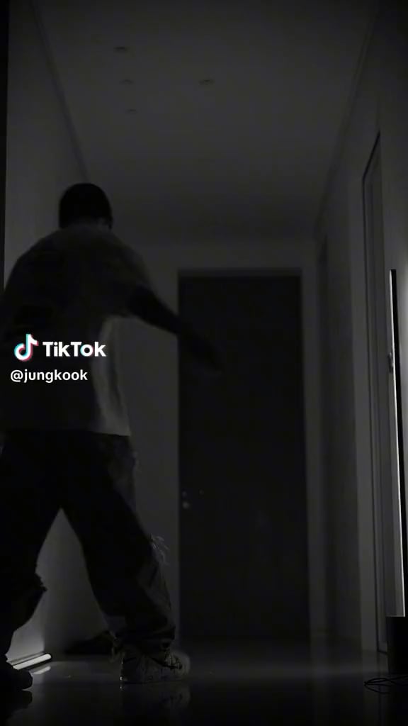 Jungkook TikTok 241023