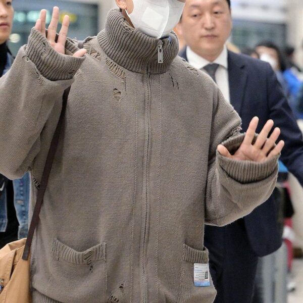 [KMedia] Namjoon Incheon Airport arrival photos - 301023