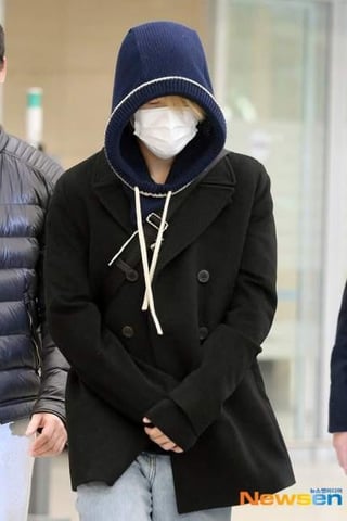 [KMedia] Jimin Incheon Airport arrival photos - 191123