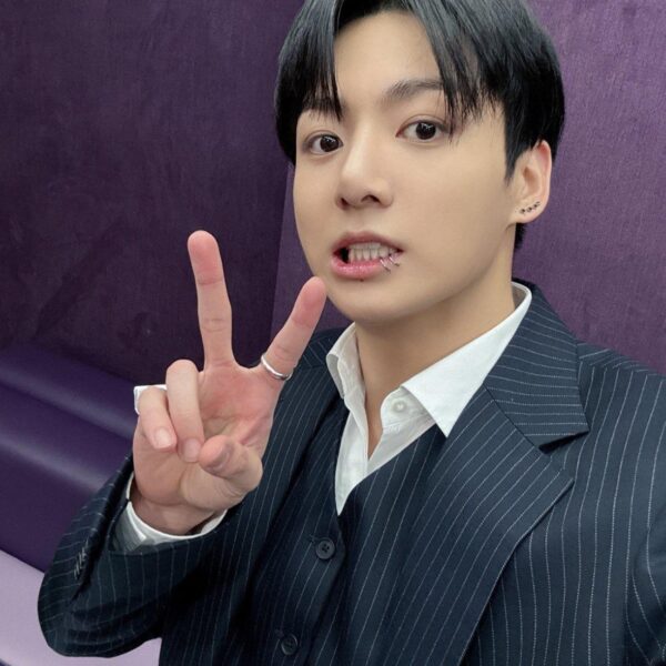 Jungkook on M Countdown Twitter - 161123
