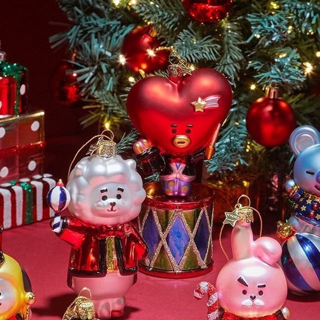 231128 BT21 on Instagram: My one and only glass ornament🎄❤️ BT21