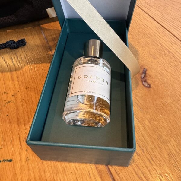 Army shares their Golden tiger lily perfume gift from Jungkook's M countdown recording