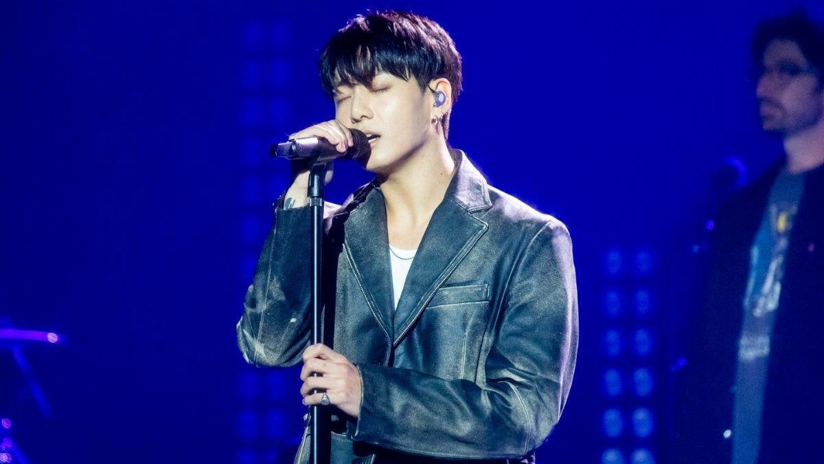 231212 iHeartRadio: Jung Kook Shows His Vulnerable Side With Emotional Performance Of New Songs