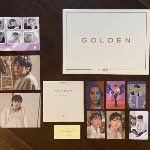 Jung Kook GOLDEN Solid version + assorted BTS PC (shipping to Europe only)