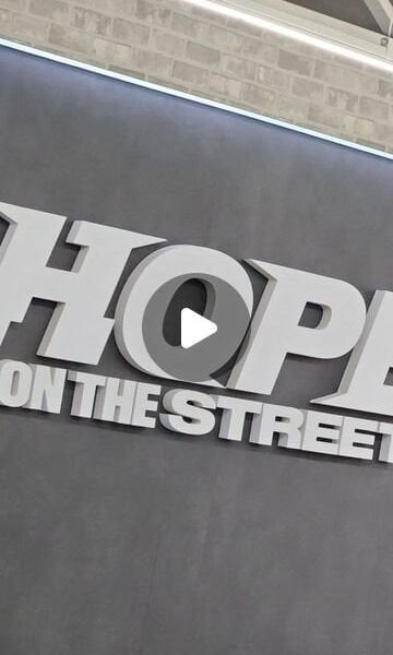 Yoong Seong Eun (HYBE/Big Hit choreographer/performance director) on Instagram: HOPE ON THE STREET _ NEURON
Dance cover