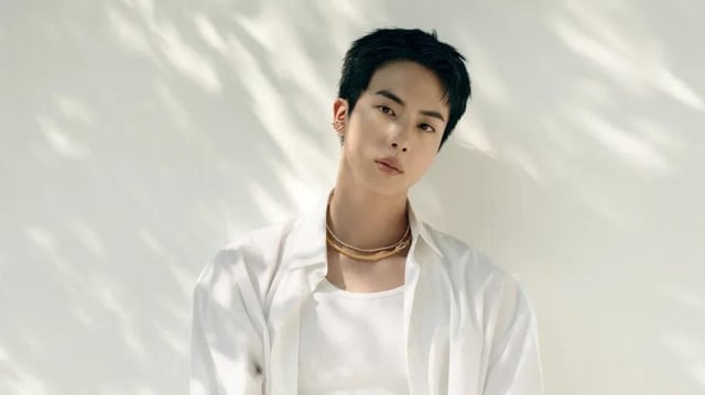 [WWD] EXCLUSIVE: Jeweler Fred Taps BTS’s Jin as First Global Brand Ambassador - 080724