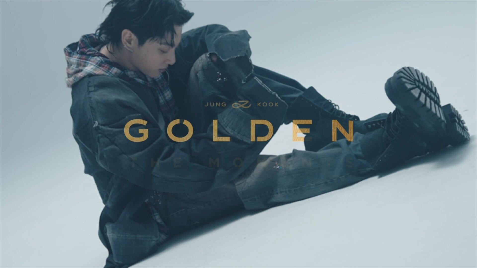 240816 HYBE INSIGHT: Jungkook Exhibition 'GOLDEN: The Moments' Teaser Video Released ✨