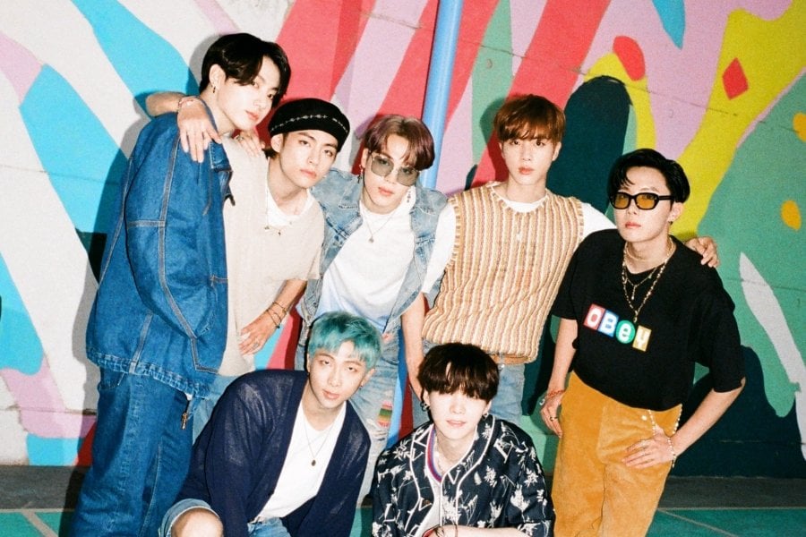 240816 Oricon Milestones: BTS's "Dynamite" Becomes 1st Song By Foreign Artist To Surpass 800 Million Streams On Oricon