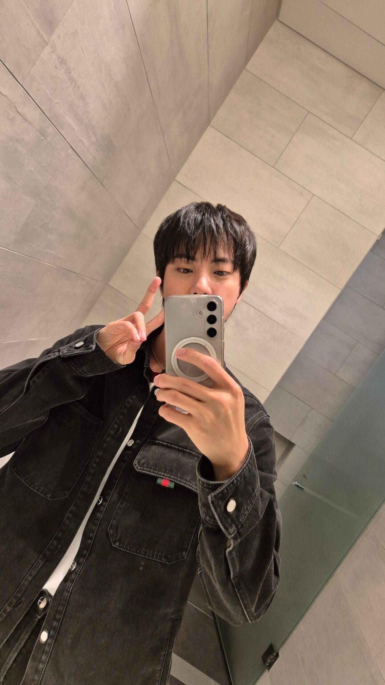 240918 Jin on Weverse